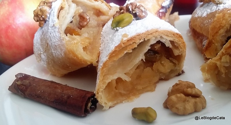 Desert strudel cu mere, nuci si fistic