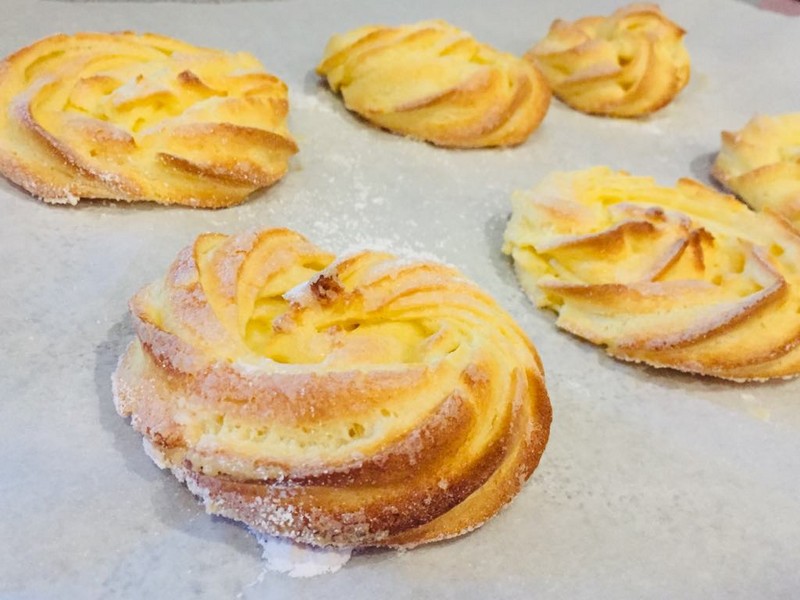 Desert choux a la creme