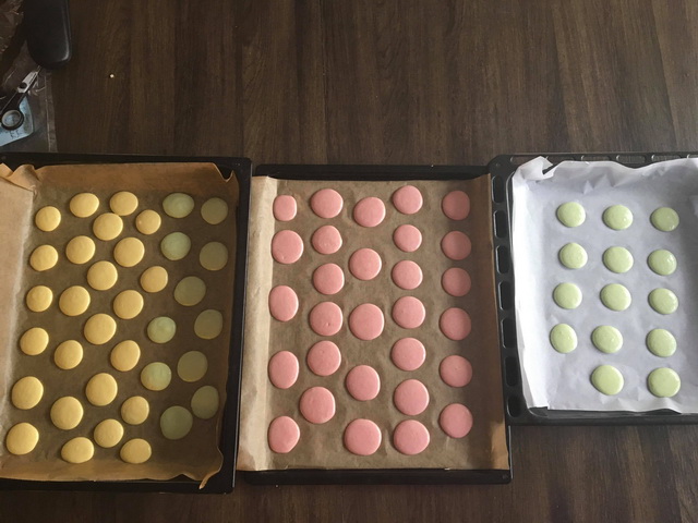 Desert macarons