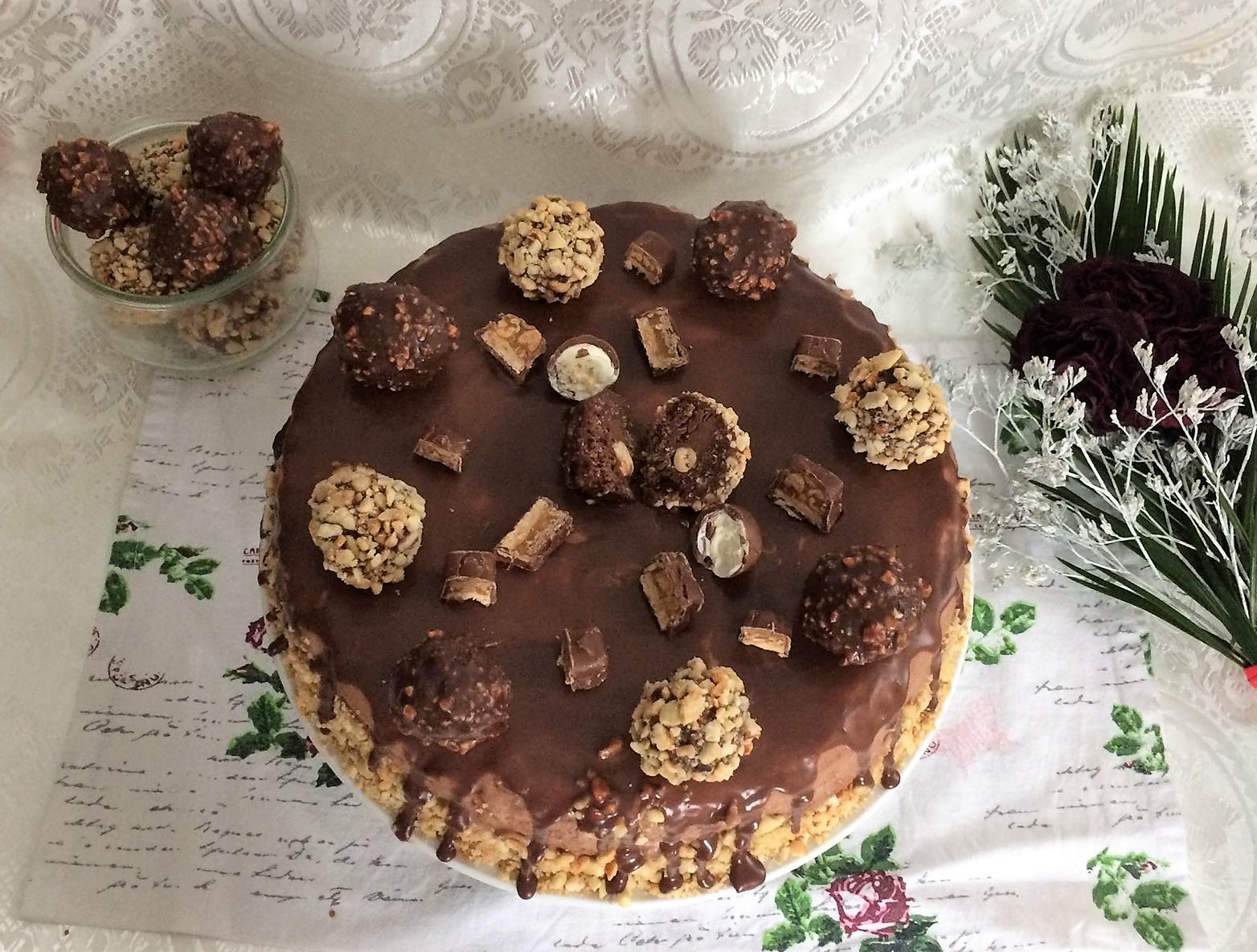 Tort Ferrero Rocher (1300 de retete)