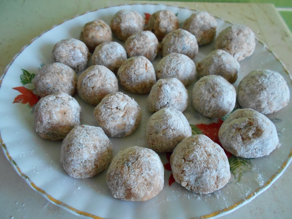 Perisoare in sos de smantana