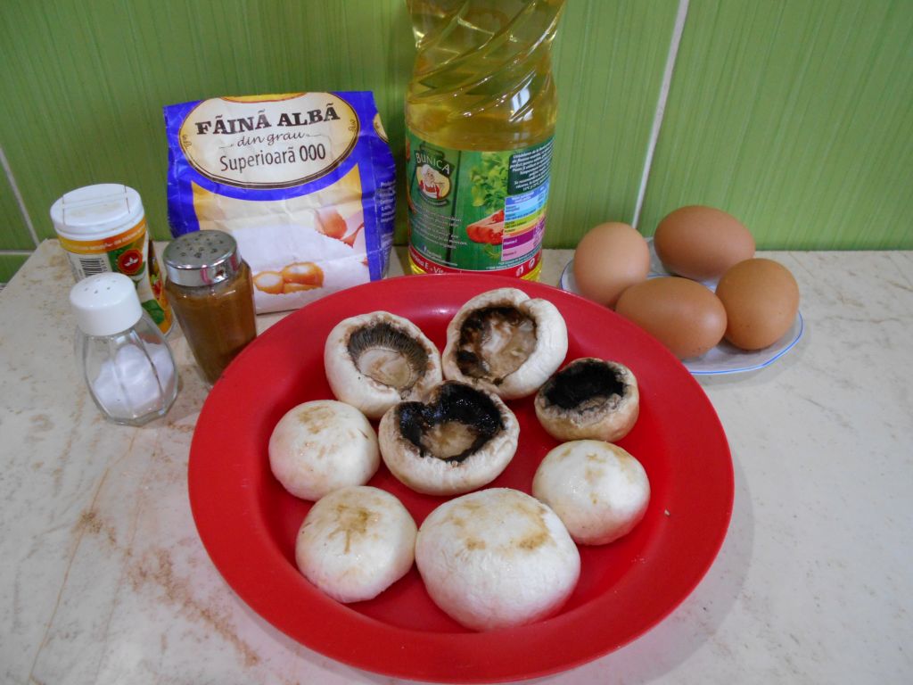 Ciuperci Champignon, pane