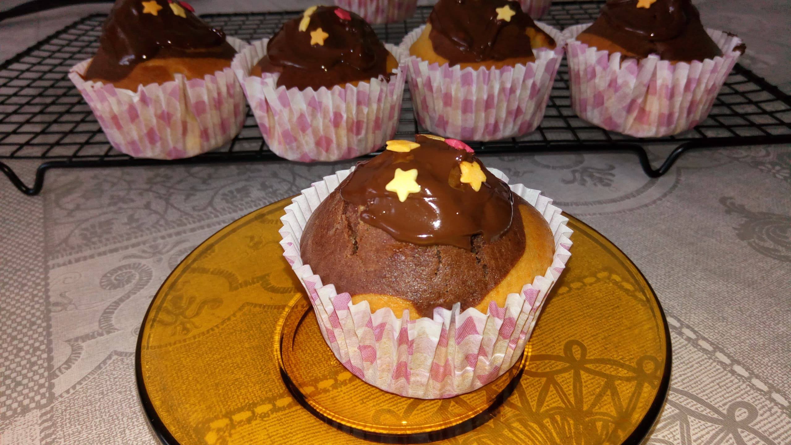 Desert muffins de post cu aroma de vanilie si cacao