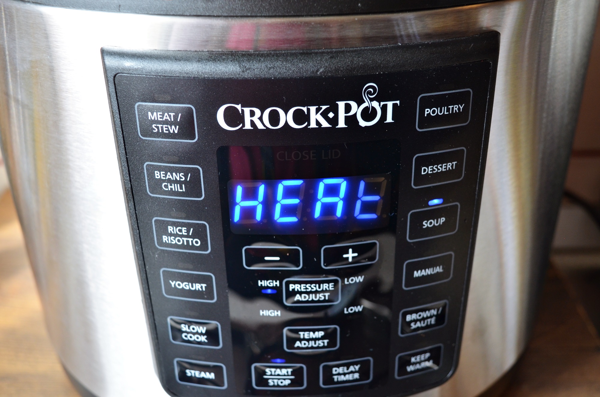 Ciorba de vita cu legume la Multicooker-ul Crock-Pot Express cu gatire sub presiune