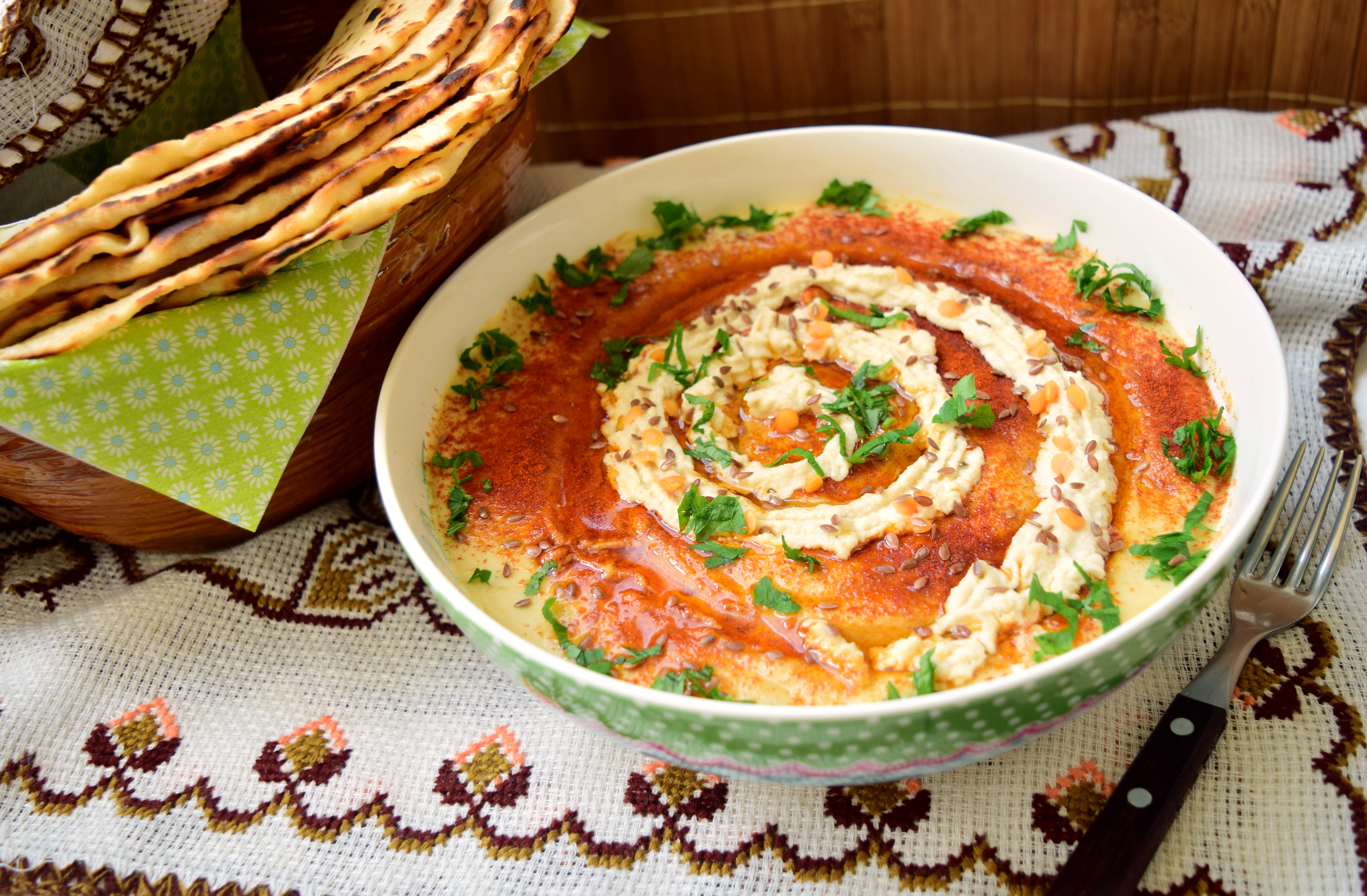 Hummus de linte rosie cu pasta de caju