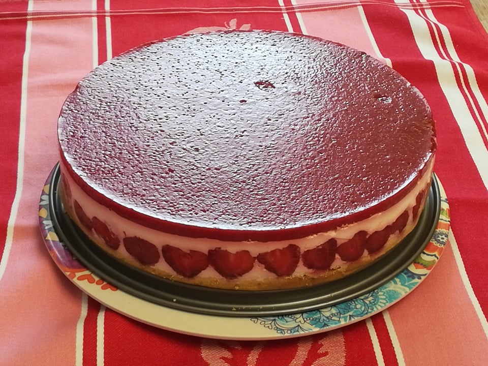 Cheesecake cu jeleu de capsuni (fara zahar )