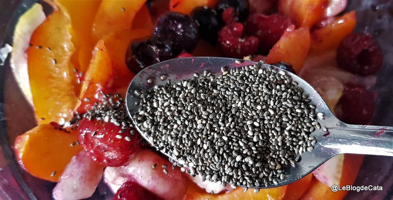 Salata de fructe cu seminte de chia