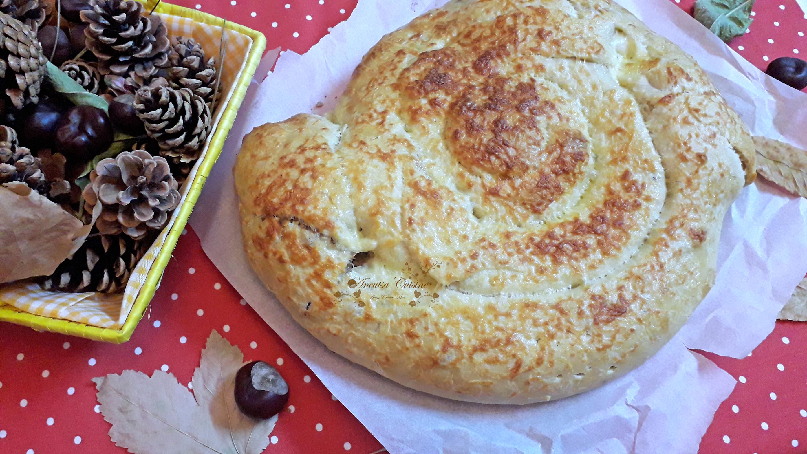 Placinta cu carne si ciuperci si aluat de pizza