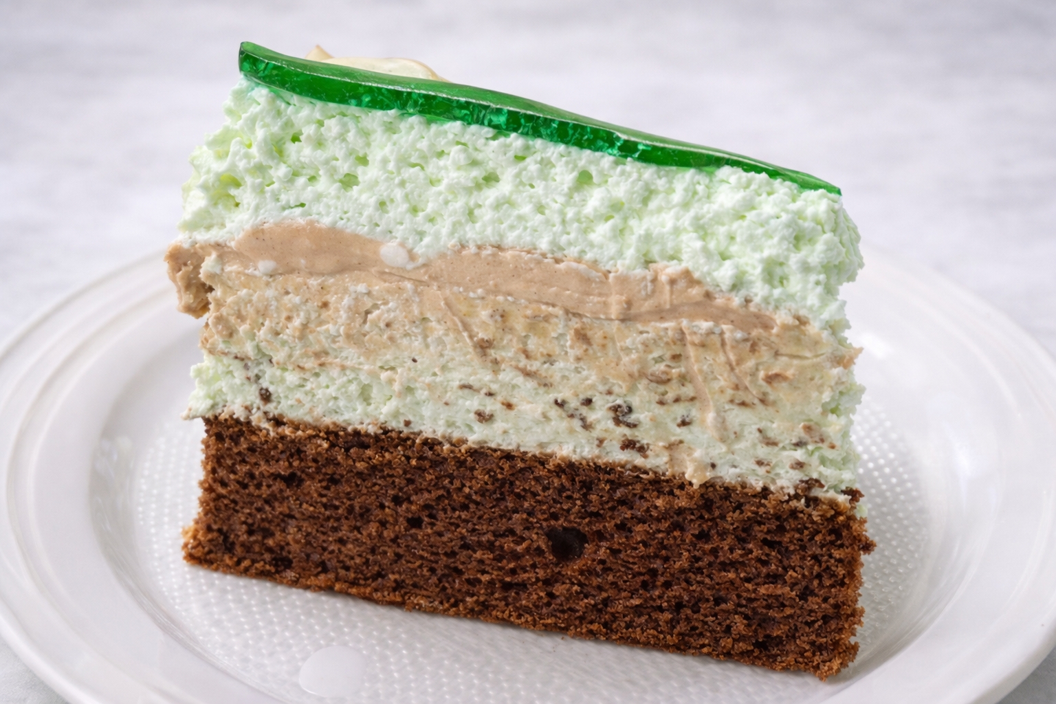 Desert cheesecake cu ciocolata si menta