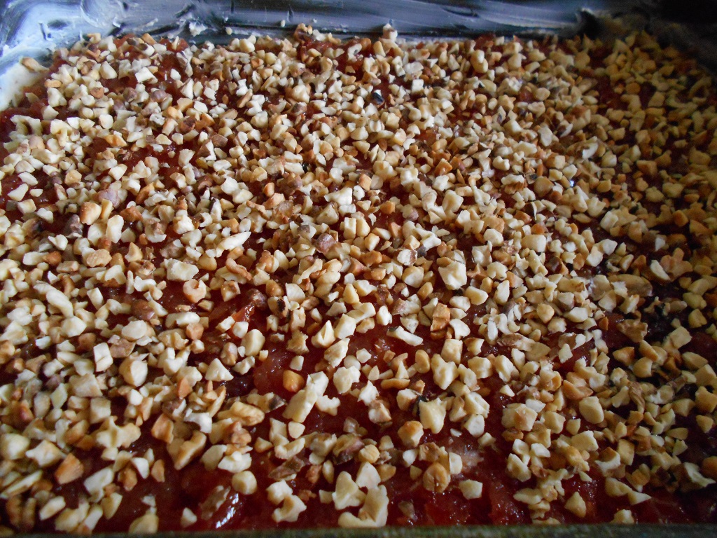 Prajitura cu gem si nuca - Reteta delicioasa de post