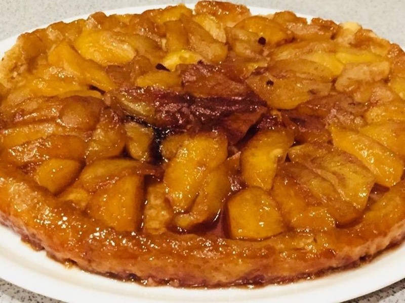 Desert tarta Tatin cu mere