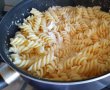 Fusilli cu piept de pui si smantana - Reteta unui preparat gustos si cremos-11