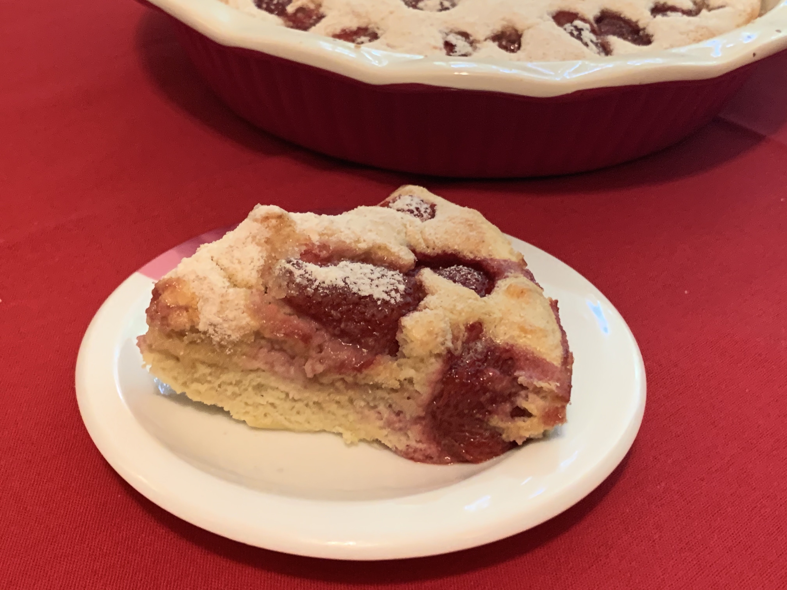 Desert tarta cu capsuni si faina de migdale