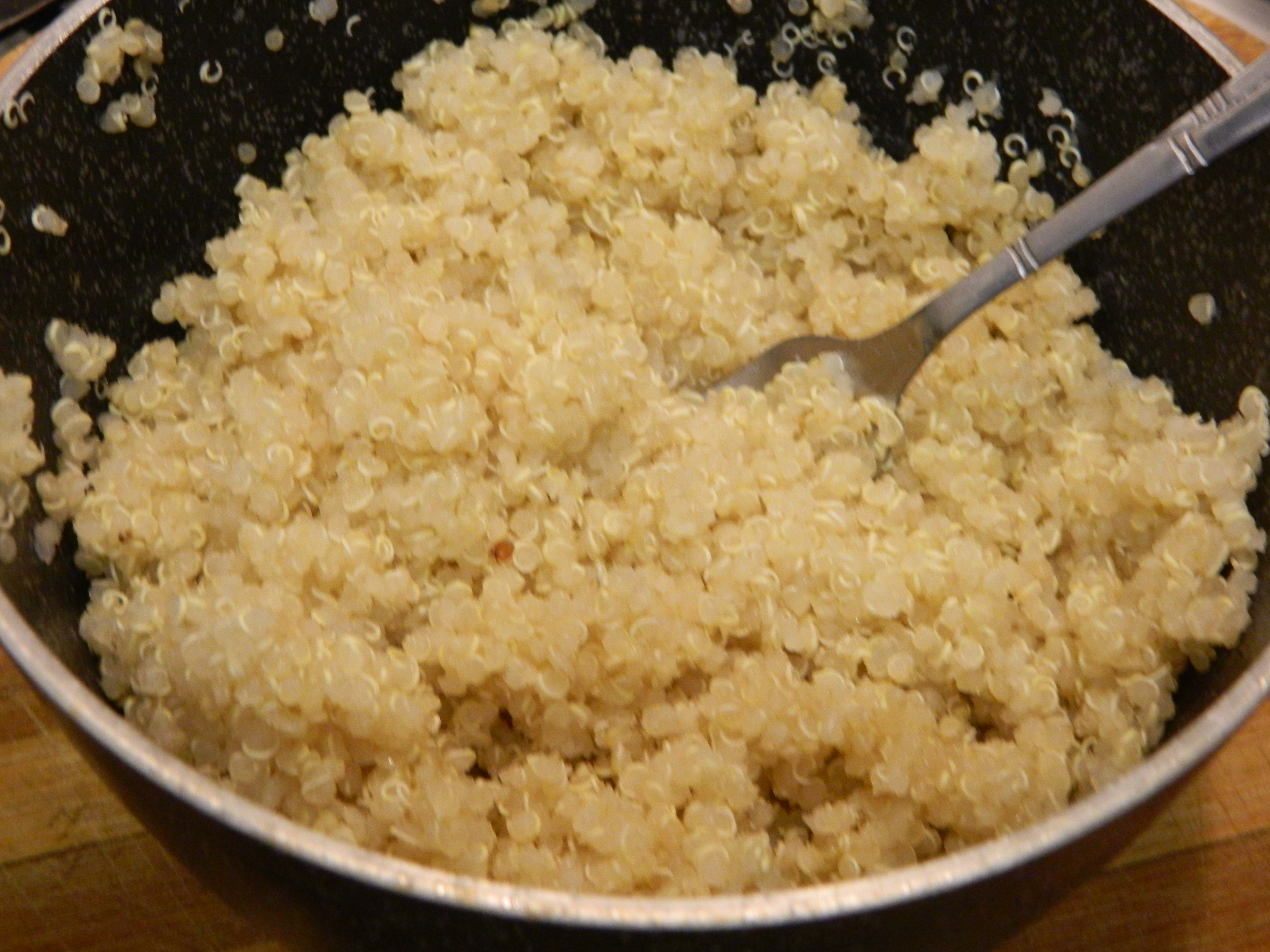 Salata de vara cu quinoa si ton