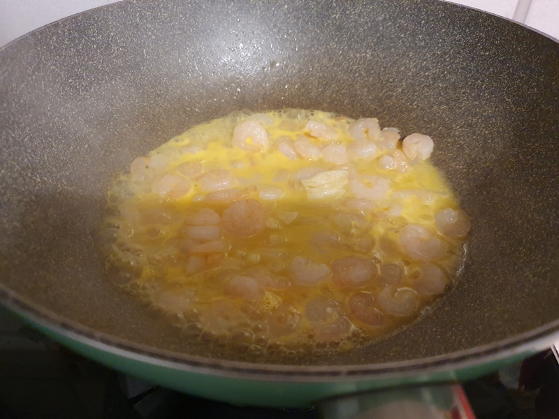 Gnocchi cu creveti in sos de portocale