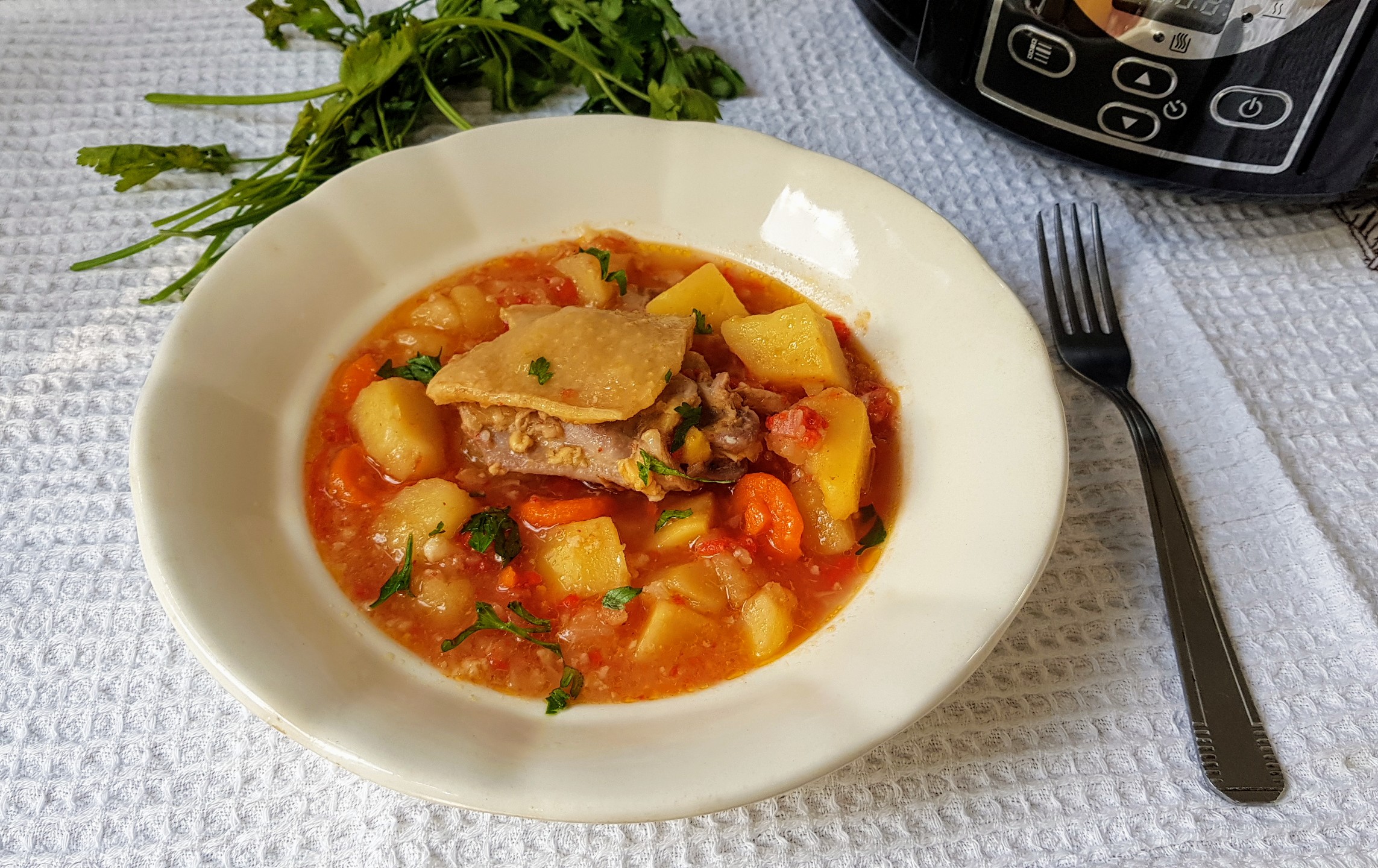 Carne de pui cu legume la slow cooker Crock Pot