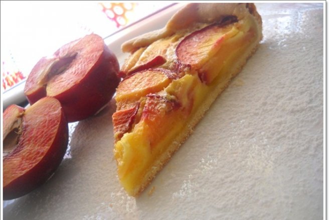 Tarta cu nectarine