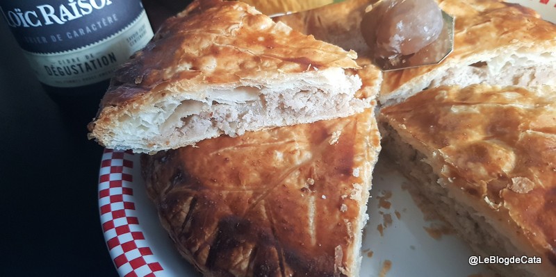 Desert placinta cu migdale, mere si crema de castane / Galette des rois