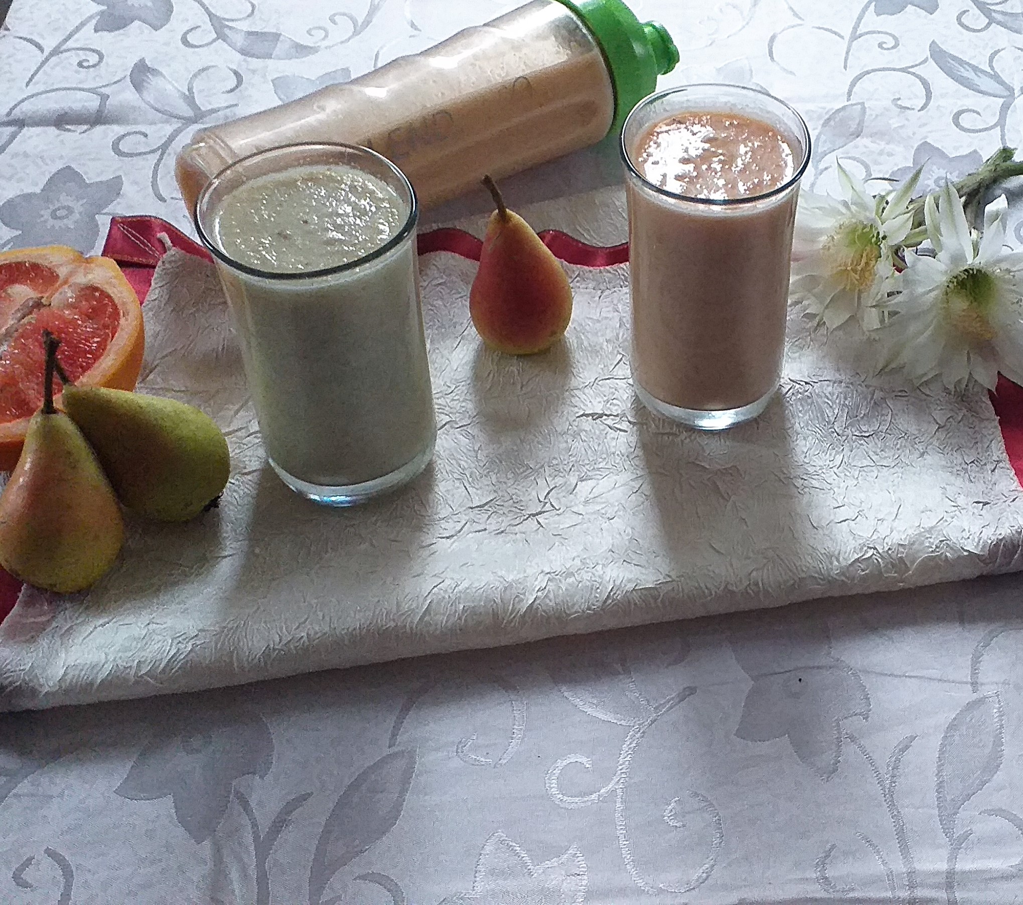 Smoothie cu pere si banane