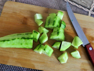 Salata de avocado si castraveti