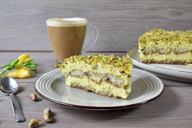 Tiramisu cu fistic - Reteta delicioasa si aromata