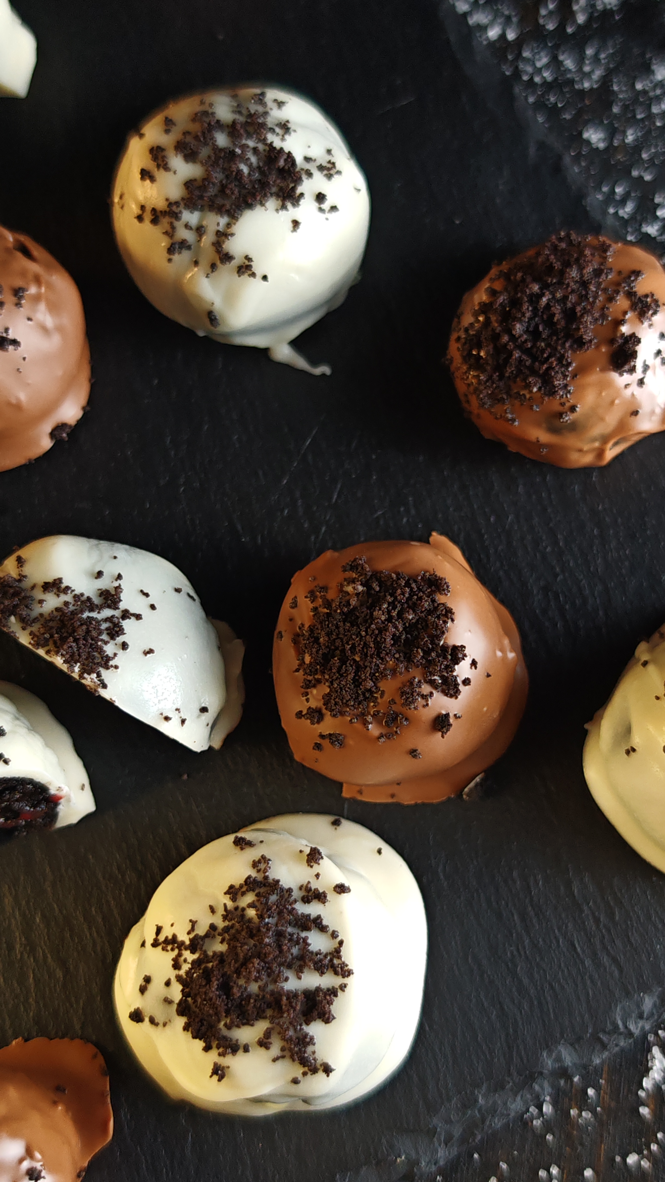 Bomboane cu Oreo - Desertul delicios fără coacere