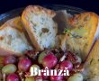 Brânză camembert cu struguri la cuptor - Aperitivul plin de savoare care te va cuceri-0