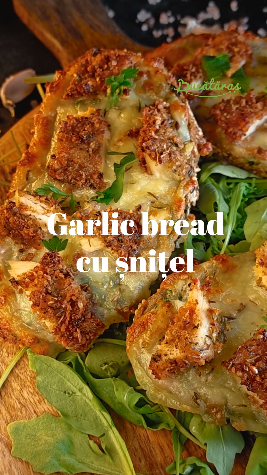 Garlic bread cu șnițel crocant – rețeta simplă care te cucerește prin savoare