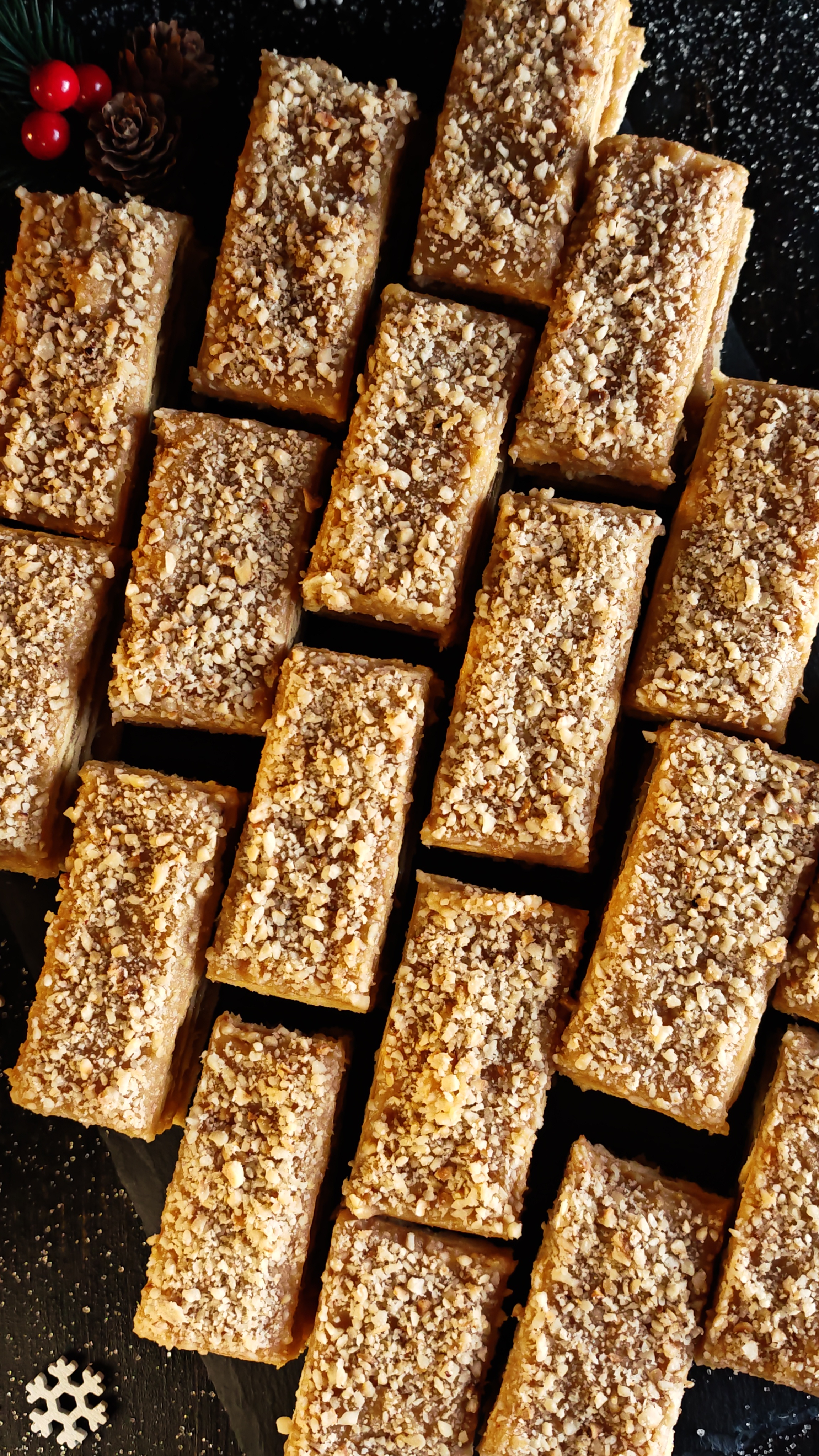 Prăjitura cu foi și cremă caramel - Deliciul aromat care te cucerește