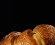 Pâine de casă - Rețeta delicioasă cu unt -0