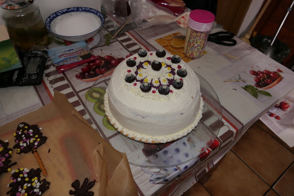 Tort Craciun 2025 - Reteta delicioasa cu afine si mascarpone