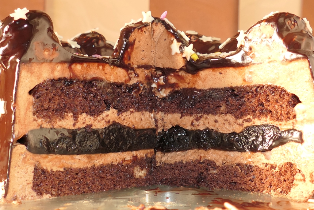 Tort ''noi doi si 32 de ani'' - Desertul aniversar plin de savoare