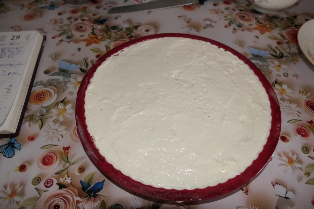 Tort Sa vina Primavara -  Reteta cu mango, fructul pasiuni si banane