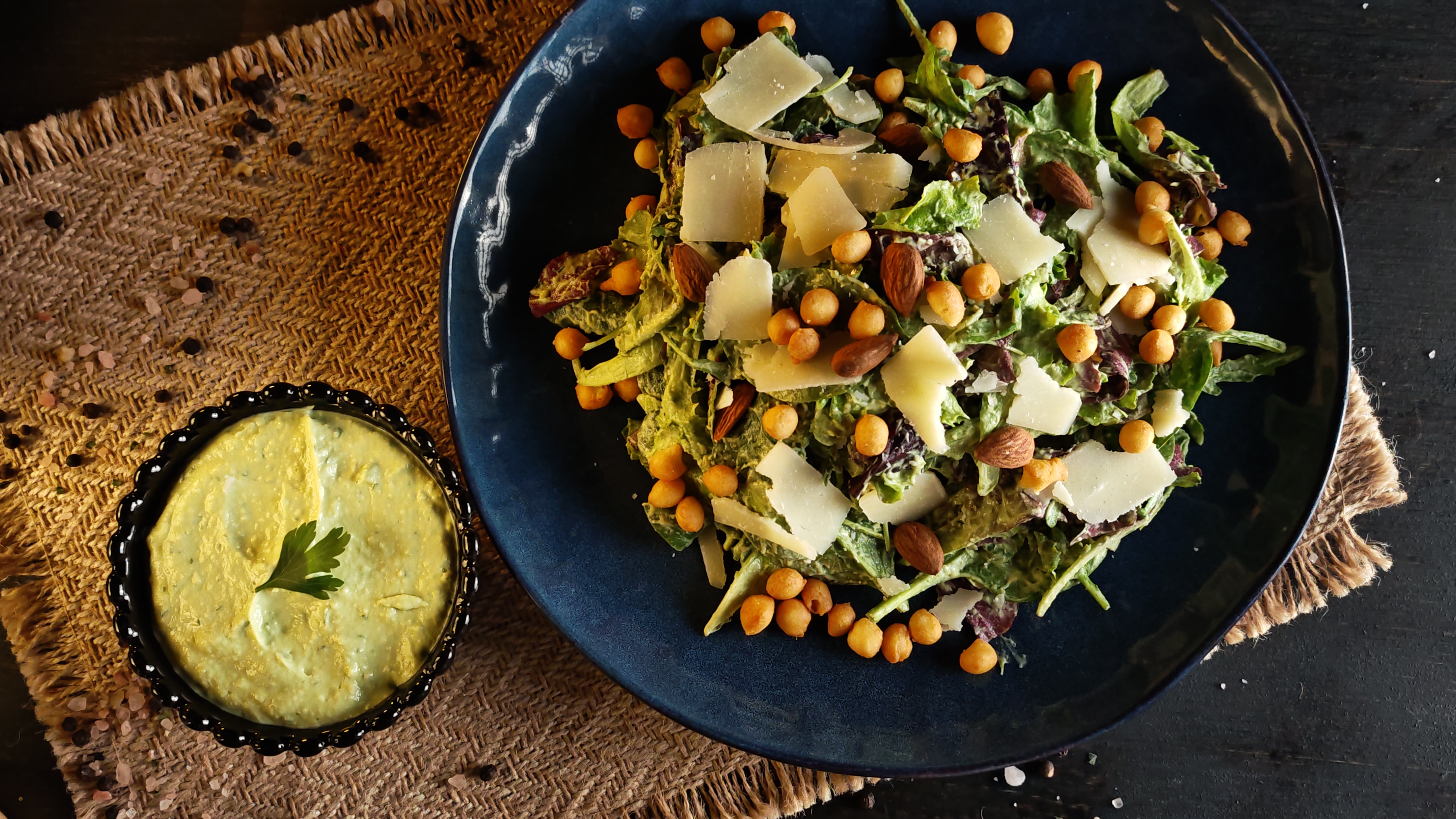 Dressing cu avocado și iaurt grecesc - Sosul perfect pentru salate