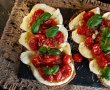 Bruschete cu roșii cherry și mozzarella - Rapide și savuroase-1